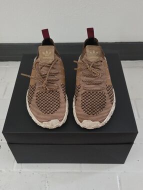 Adidas Men’s Brown Knit Sneaker with Maroon Heel Tab